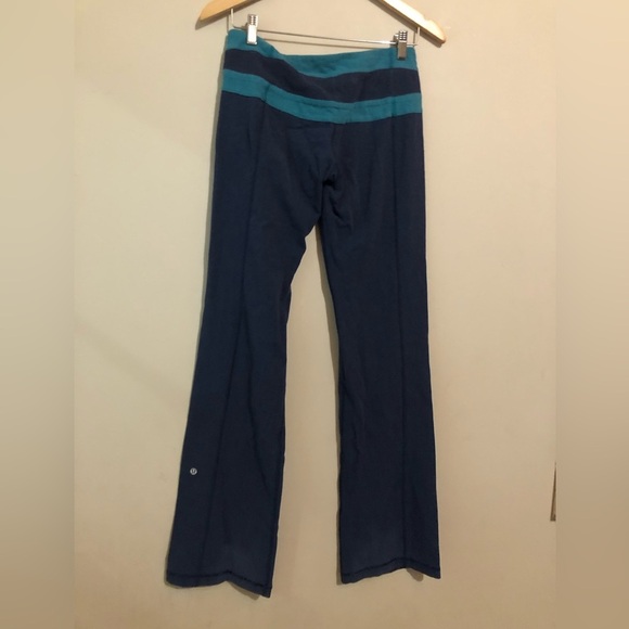 ♦️ Lululemon | Groove Pants in Navy with Teal Band - Picture 2 of 3